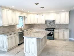 Because i frequently stage homes for sale in the nashville area, i can tell you that dark cherry cabinets are … Choosing Antique White Kitchen Cabinets For Your Kitchen Article Ritz