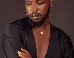 Tv Presenter Projects :: Photos, videos, logos, illustrations and branding  :: Behance