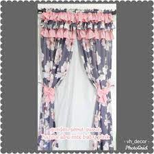 Fungsi gorden atau tirai sudah lama gorden / tirai dikenal dan digunakan dalam rumah, mungkin sama iamanya dengan kehadiran jendela. Gorden Murah Gorden Cantik Hanna Abu Model Serut Sususn Lebar 100cm Shopee Indonesia