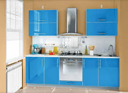 Hem akrilik panel hem de high gloss panel, sağladıkları parlak görünüm ile dikkat çekerler. High Gloss Mutfak Modelleri Mutfak Dekorasyonu Ornekleri