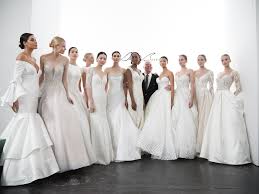 Unsere exklusiven brautkleider sind unnachahmlich und bieten alles, was sie sich für einen der wichtigsten. What Kleinfeld Of Say Yes To The Dress Is Like To Shop At Business Insider