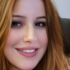 Tabitha Larkin's Instagram, Twitter & Facebook