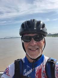 Hiking at Wolf River trails in Memphis