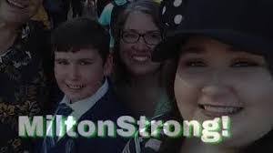 Jessica Holecek's Instagram, Twitter & Facebook