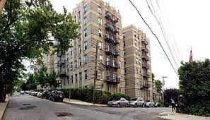Art Deco New York City Ambassador Apartments Staten Island Designed By Lucien Pisciatta 1932 Art Deco Architecture Architecture New York City