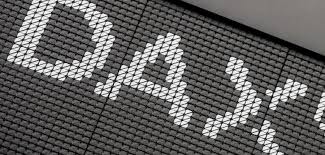 Daimler Truck Stock Outperforms DAX Amid Mixed Signals