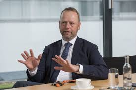 Showing editorial results for berenberg bank masters. Nach Knapp Drei Jahren Henning Gebhardt Verlasst Berenberg Unternehmen 09 09 2019 Fonds Professionell