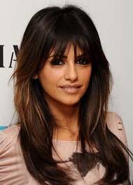Penelope cruz has taken a classic hairstyle and added a color trend to make this hairstyle more current. Monica Cruz Photostream Hair Styles Long Hair Styles Hairstyles With Bangs
