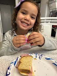 Jillian Eddy's Instagram, Twitter & Facebook