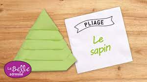 Épatez vos invités avec des serviettes pliées en forme de sapin. Pliage De Serviette En Papier En Forme De Sapin Labelleadresse Youtube