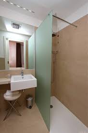 Freistehende duschen für luxus badezimmer oder schlafzimmer. Freistehende Duschwand Preise Tipps Zu Kauf Und Montage