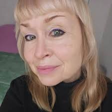 This song was initially recorded/ planned with Brigitte Bardot.