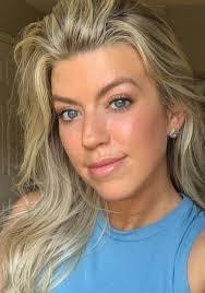 Gail Mcconkey's Instagram, Twitter & Facebook