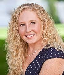 Deena Isom's Instagram, Twitter & Facebook