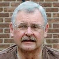 Anna Dowling's Instagram, Twitter & Facebook