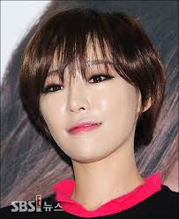 손가인, 1987년 9월 20일 ~ )은 대한민국의 걸 그룹 브라운 아이드 걸스의 리드보컬, 리드댄서을 맡고 있다. ë¸Œì•„ê±¸ ê°€ì¸ ì˜¤ëŠ˜ë„ í¬ê¸° ëª»í•œ ì§™ì€ ì•„ì´ë¼ì¸ Sbs ë‰´ìŠ¤