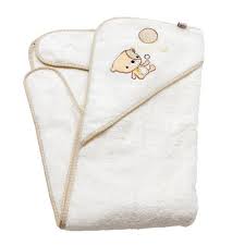 This clever extra large bath towel is designed to fasten around your neck like an apron allowing you to safely lift your baby out of the bath with your two free hands. Clevamama Clevabear Baby Cotton Apron Hooded Towel Cream Buy Online In Saint Vincent And The Grenadines At Saintvincent Desertcart Com Productid 51927014