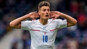 Leverkusen's schick had handed the czechs an early advantage in their euro 2020 opener against marshall's attempt were for nought, however, as schick's effort nestled in the back of his net and sent. Iov7ihwqxt0ldm