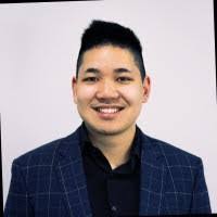 Brian Strang's Instagram, Twitter & Facebook