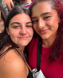 Had to have a taste of the cake too 🤷🏻‍♀️