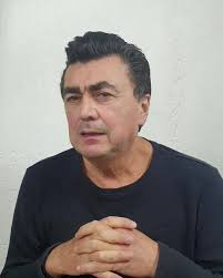 Comparto mensaje del Mago Ari Sandy a quien intentaron robarle su auto el  día de hoy en la Mega Soriana de Pilares. Según comenta, las cámaras de  vigilancia no funcionan y los