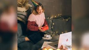 New year's eve doesn't have to just be all about crowded bars and overpriced drinks. New Year S Eve 2020 Virtual Party Ideas Online Events Fun Games Countdown Clock And More 7 Ways To Ring In 2021 While Staying At Home Latestly