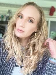 Larry Daum's Instagram, Twitter & Facebook