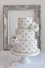 Black And Silver Wedding Cake Ideas Silver Scalloped Wedding Cake Silver Wedding Cake White Wedding Cakes Black And White Wedding Cake