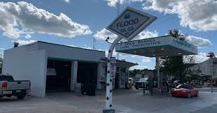 Eden's Full-Service Station |Flood Oil
