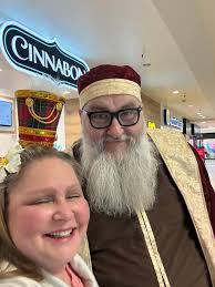 Thank you GCI for helping us wrap gifts with a super Holly Jolly spirit 🎁  Hete at the Dimond Center Mall until 3p today! A HUGE thank you to the  Anchorage Fire