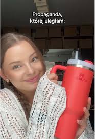 Goldenrod Coral Stanley