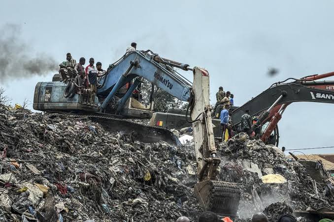 A landslide at landfill in Guinea kills 30 - Los Angeles Times