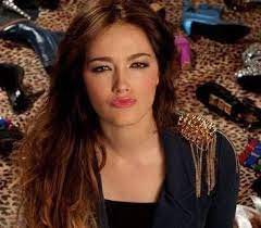 Ask anything you want to learn about oriana sabatini by getting answers on askfm. Azul De Aliados Oriana Sabatini Photos Facebook