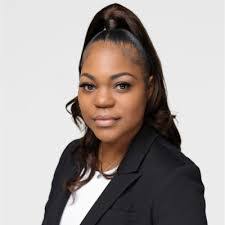 Bree Patterson's Instagram, Twitter & Facebook