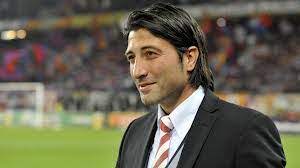 Almanya'da olmaz denilen şeyler oluyor ve konunun babylon berlin dizisinin senaryosuyla hiçbir ilgisi yok. Murat Yakin Wants Chelsea Winger Salah