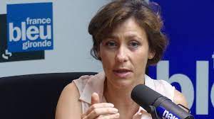 Né le 21 septembre 1988. Christelle Dubos Secretaire D Etat Au Ministere De La Sante On A Tire Les Consequences De La Canicule De 2003