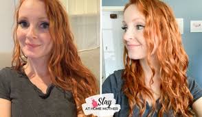 Everyone loves bouncy natural curly hair, but only those who have it deal with the struggle behind the perfect locks. Hair Care Routine For 2b Hair With The Curly Girl Method