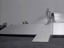 The Day the Earth Stood Still” (1951): 70 years later, and still standing…  – Musings of a Middle-Aged Geek