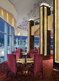 Fairmont Makkah Twitterissa مطعم الديرة أول مطعم سعودي فئة خمسة نجوم إطلالة روحانية على المسجد الحرام وأضواء مكة المكرمة من على إرتفاع 250 متر