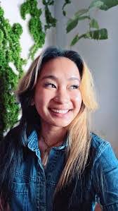 Vanessa Fuller's Instagram, Twitter & Facebook