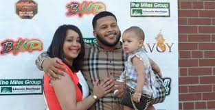 February 1, 2019 by fabwag leave a comment. Aaron Donald Weight Height Family Details