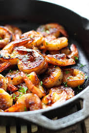 Keep in mind that smaller shrimp cook more quickly than large ones, so pay more attention to the color and texture of the shrimp more than the time they've cooked. Honey Garlic Shrimp Skillet The Cooking Jar
