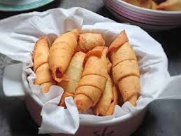 10 Cara Membuat Molen Pisang Mini Aneka Rasa Coklat Dan Ubi Yang Renyah Dan Crispy Khas Bandung Diadona Id