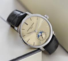 En cet été 2021, la manufacture poursuit le développement de sa collection vanguard lady moonphase en or rose avec ou sans diamants. Frederique Constant Slimline Moonphase Manufacture Ivory Time And Watches The Watch Blog