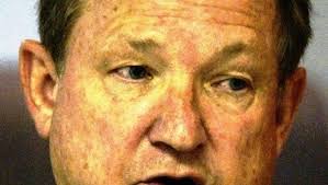 Wayne Ezell, former News Chief publisher, dies at cycling event