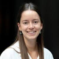 Manuela Davidson's Instagram, Twitter & Facebook