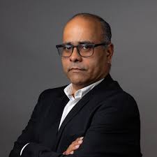 Luis Bernard Ortiz, EIT