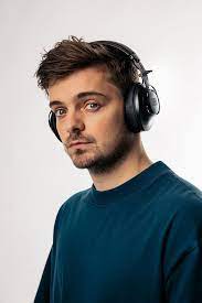 Born 14 may 1996), professionally known as martin garrix and under other pseudonyms such as ytram and grx. Martin Garrix Wird Globaler Markenbotschafter Von Jbl Jbl Pressemitteilung