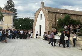 Frasi, citazioni e aforismi di massimo troisi. Irgoli Dolore E Lacrime Per I Funerali Di Richard Mulas Il Bimbo Morto In Piscina A Orosei Cagliari Vistanet