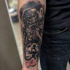 Predator By Steven Middleton At Self Inflicted Studios In St Peters Mo Predator Tattoo Tattoos Sleeve Tattoos